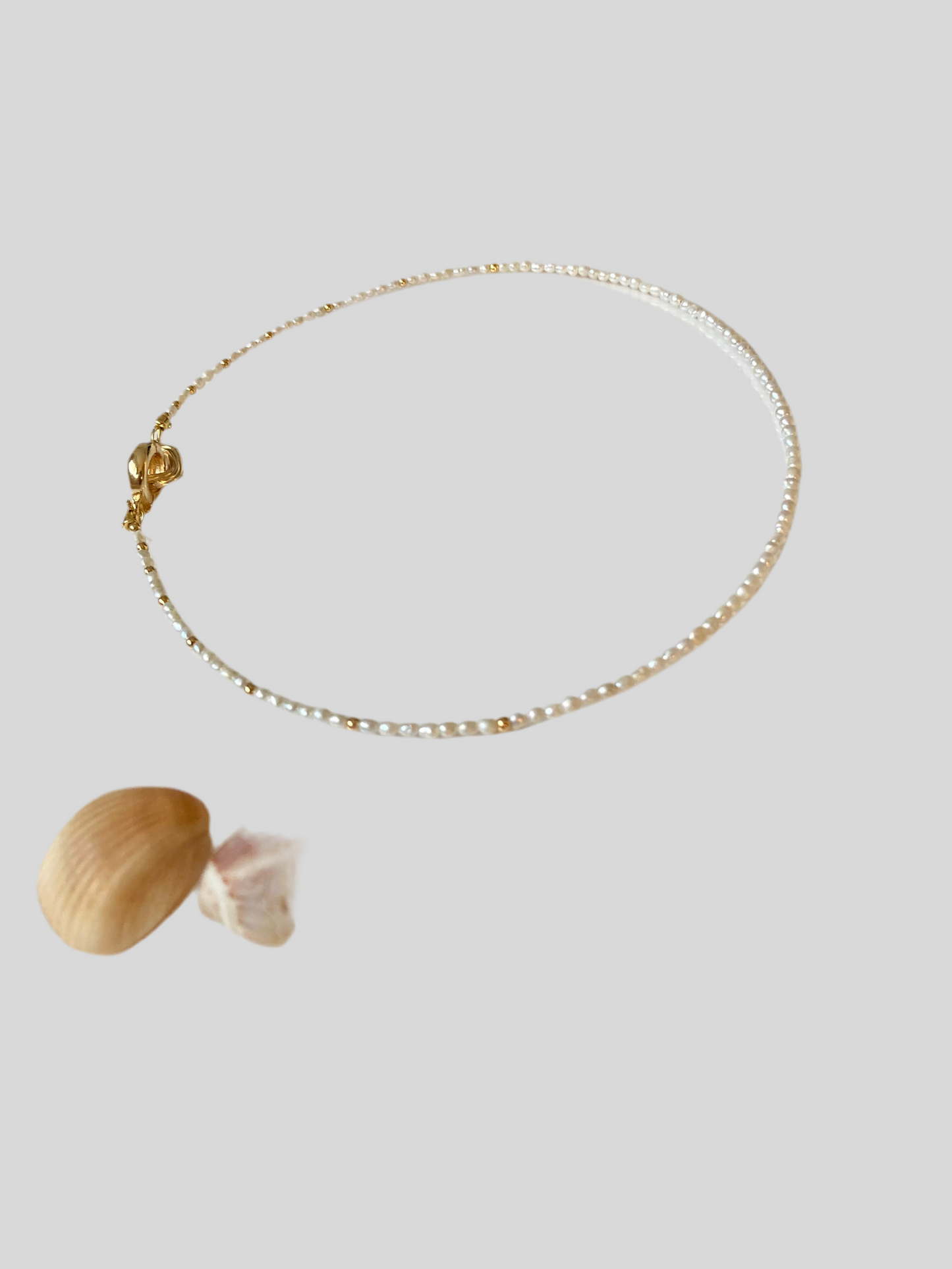 Gabi • Chic Tiny Freshwater Pearl Beads Choker Necklace