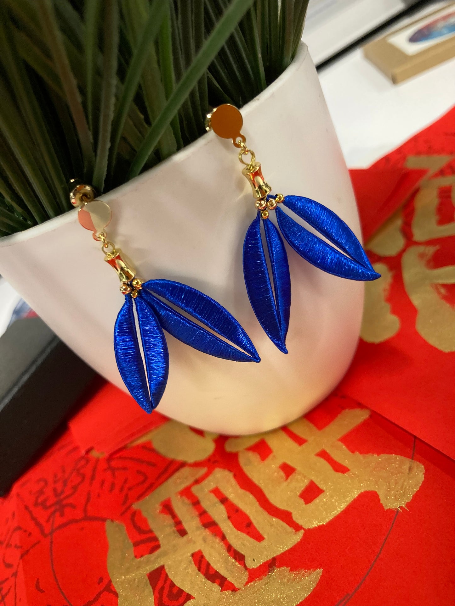 •Unique Design Royal Blue Silky Thread Floral Earrings
