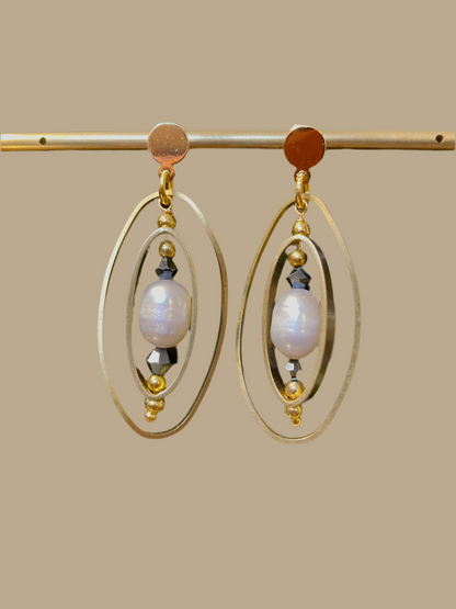 Lynn T• Tulum• Freshwater Pearl Modern Geometric Design Golden Dangling Earrings