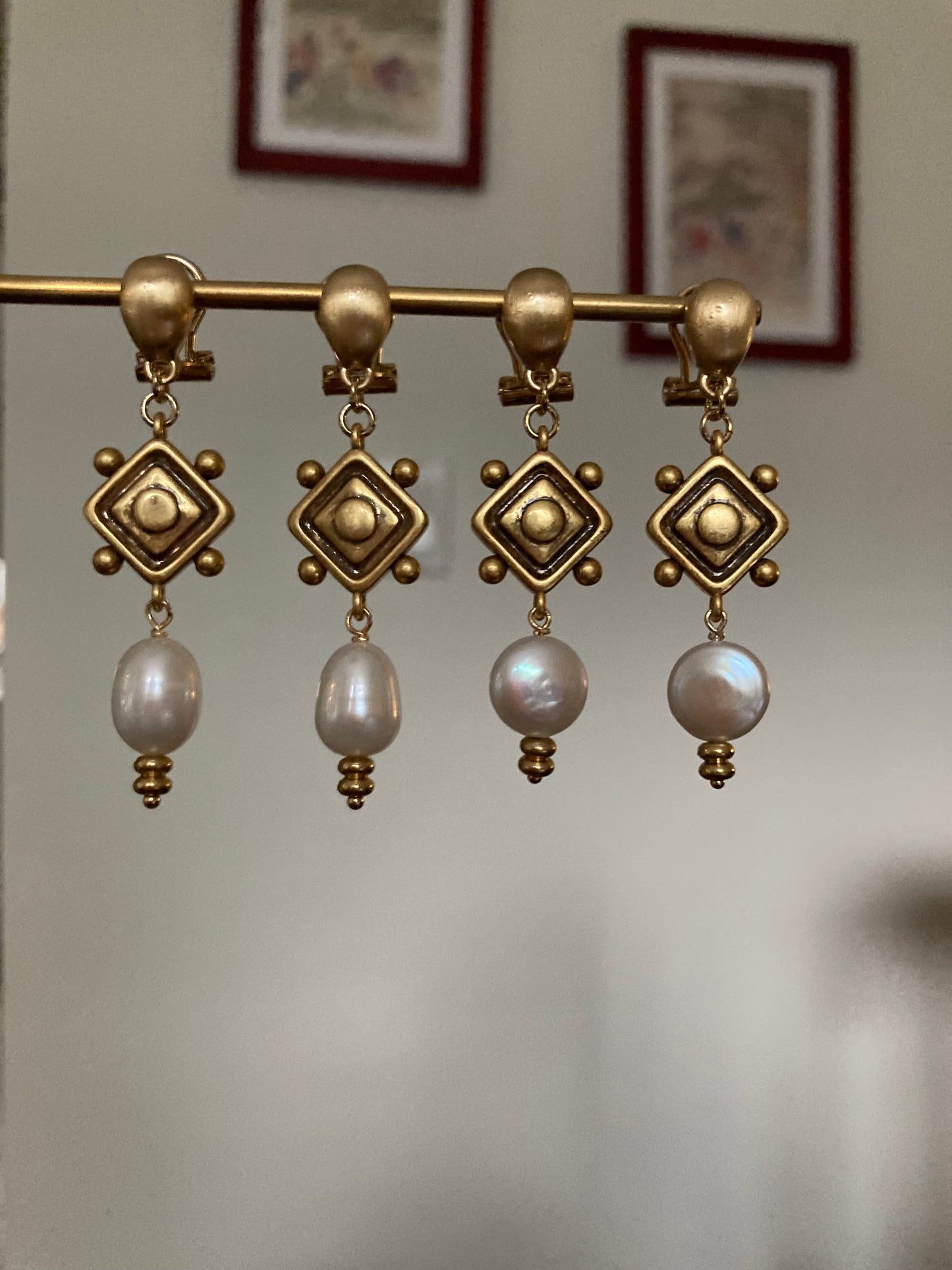 Freshwater Pearls Gold Stud Earrings (Copy)