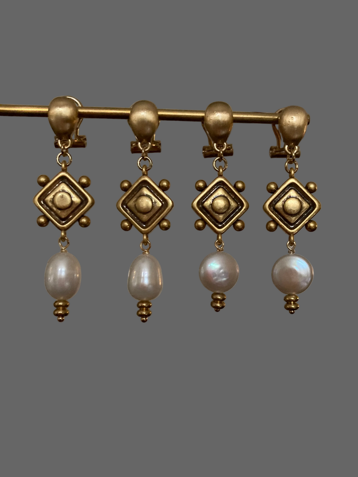 Freshwater Pearls Gold Stud Earrings