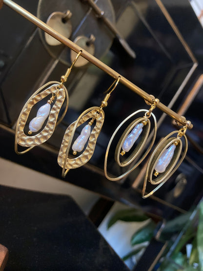 Lynn T• Tulum• Freshwater Pearl Modern Geometric Design Golden Dangling Earrings