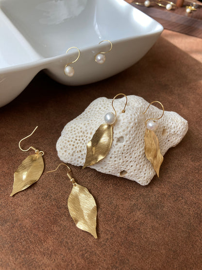 Anna•Fun 3-in-1 Interchangeable Design Freshwater Pearl Golden Tree Leaf Earrings