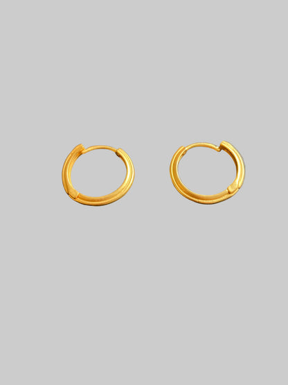Matte Gold Textured Huggies Earrings w/Freshwater Pearl Wreath