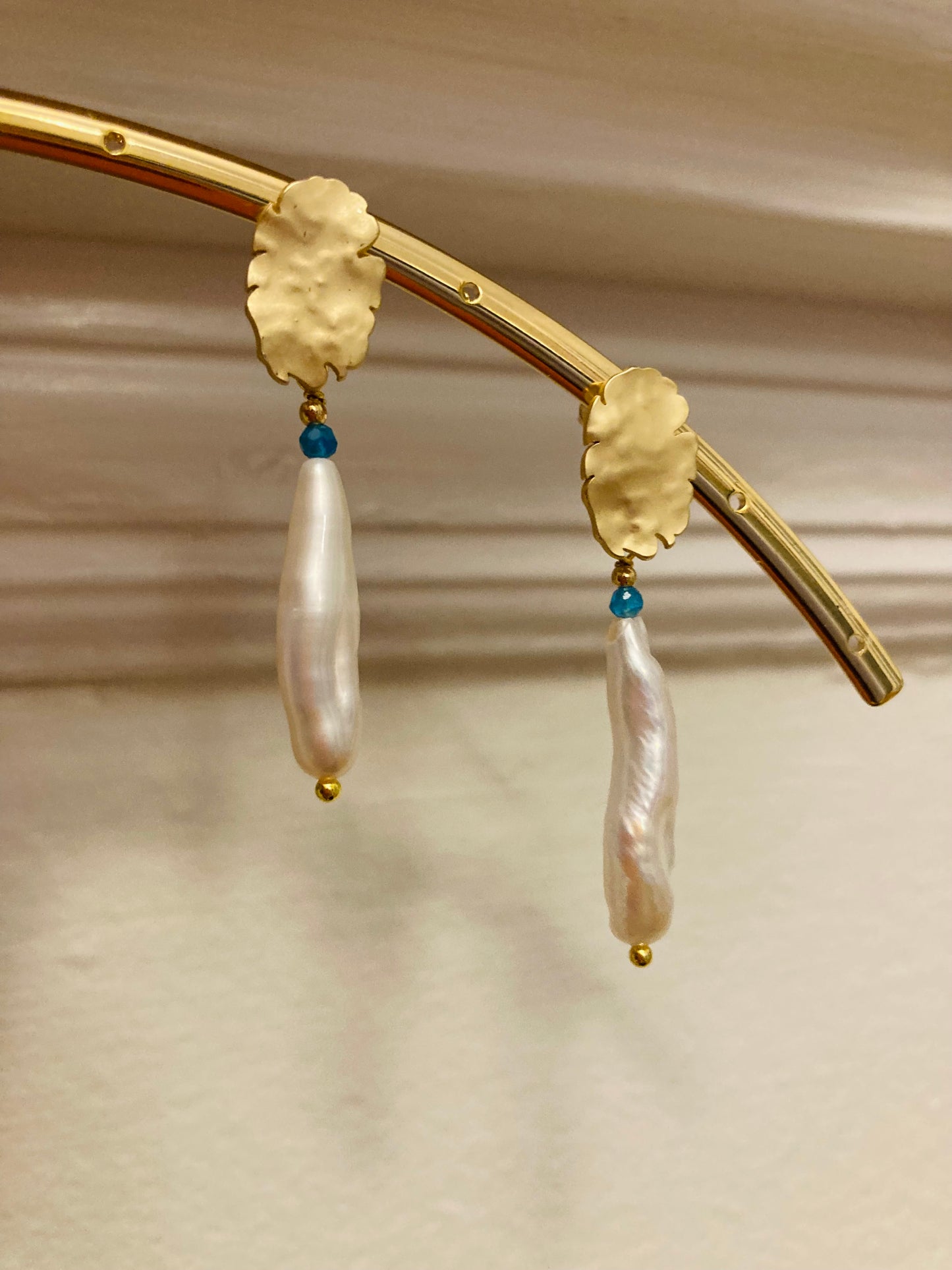 Freshwater Pearl Gemstone Gold Stud Earrings