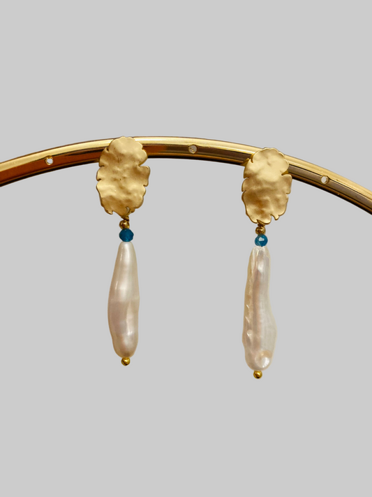 Freshwater Pearl Gemstone Gold Stud Earrings