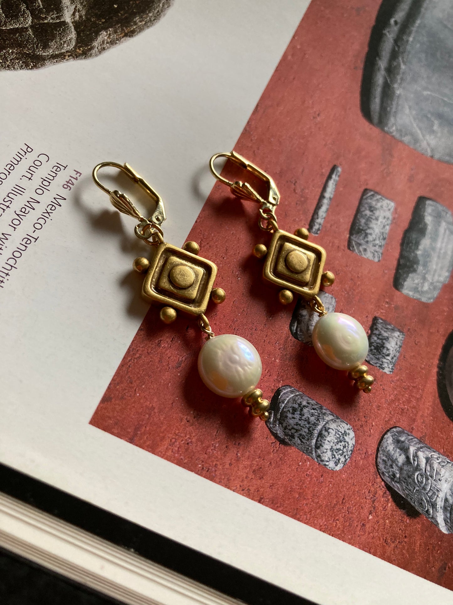 Freshwater Pearls Gold Stud Earrings (Copy)