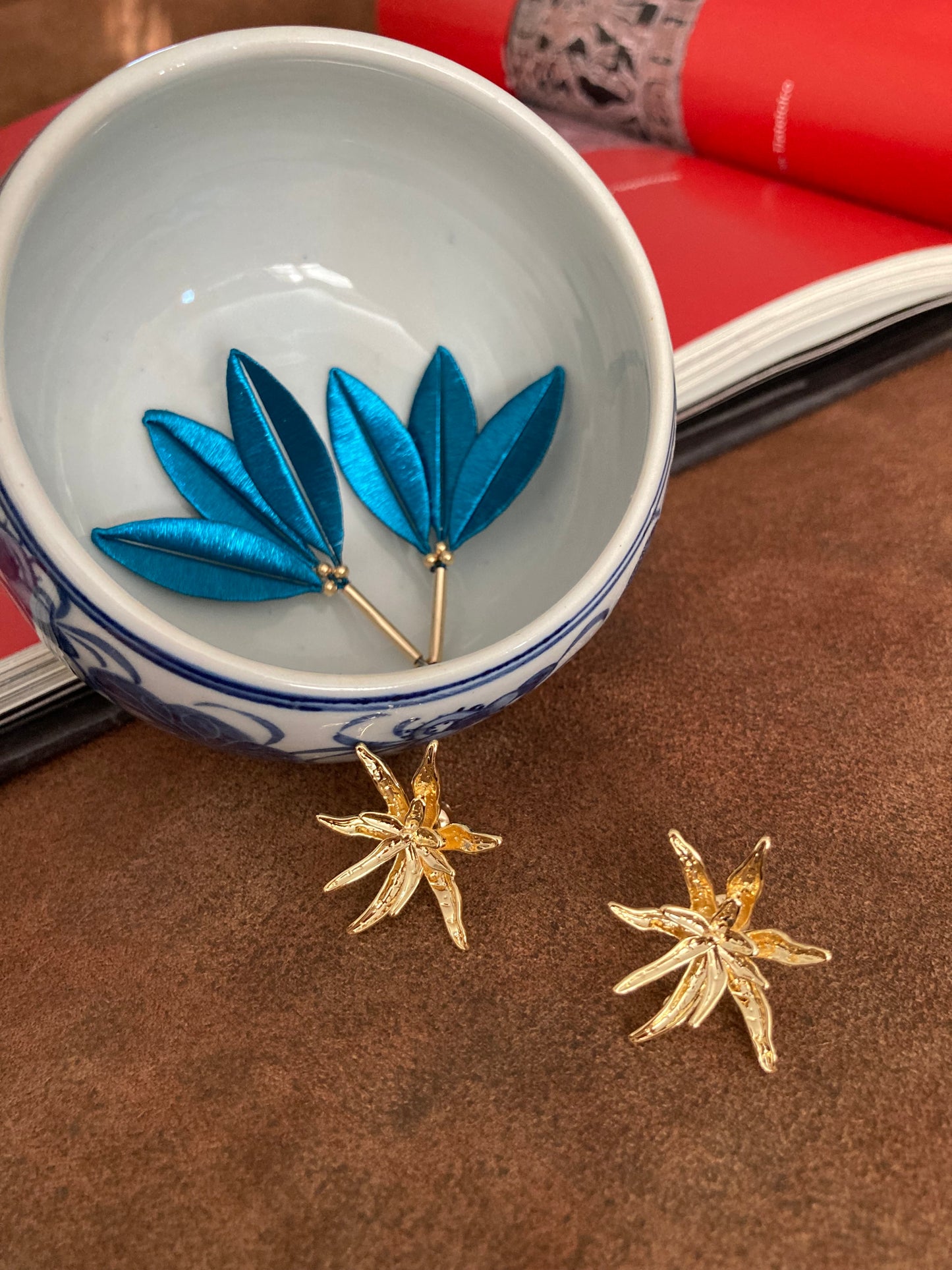 Marjon • Unique Design Interchangeable Golden Floral Studs & Peacock Blue Earrings