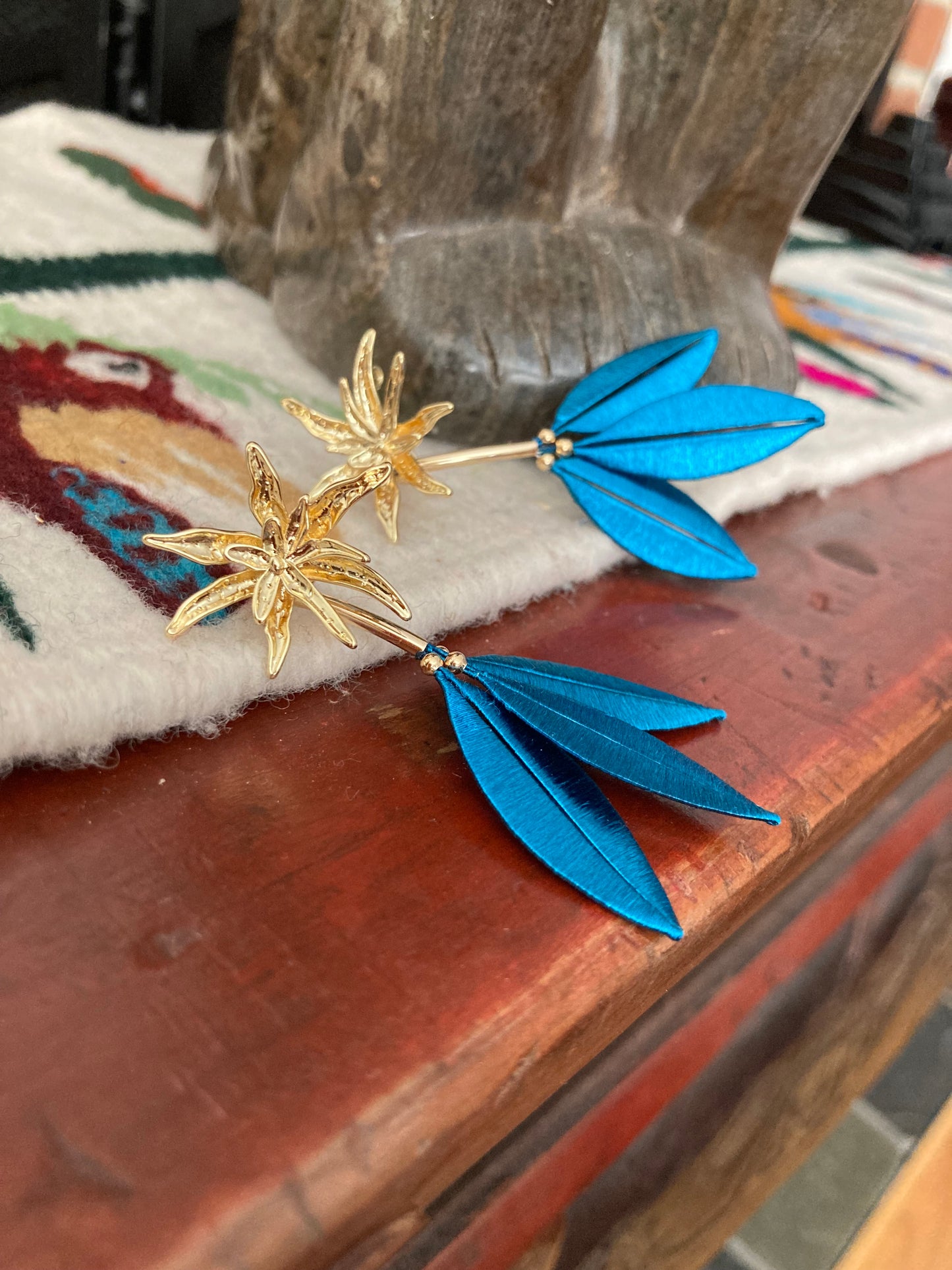 Marjon • Unique Design Interchangeable Golden Floral Studs & Peacock Blue Earrings