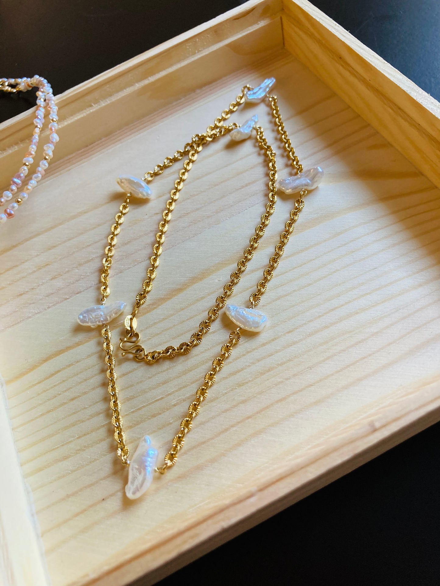 Unique Freshwater Pearl Gold Chain Necklace