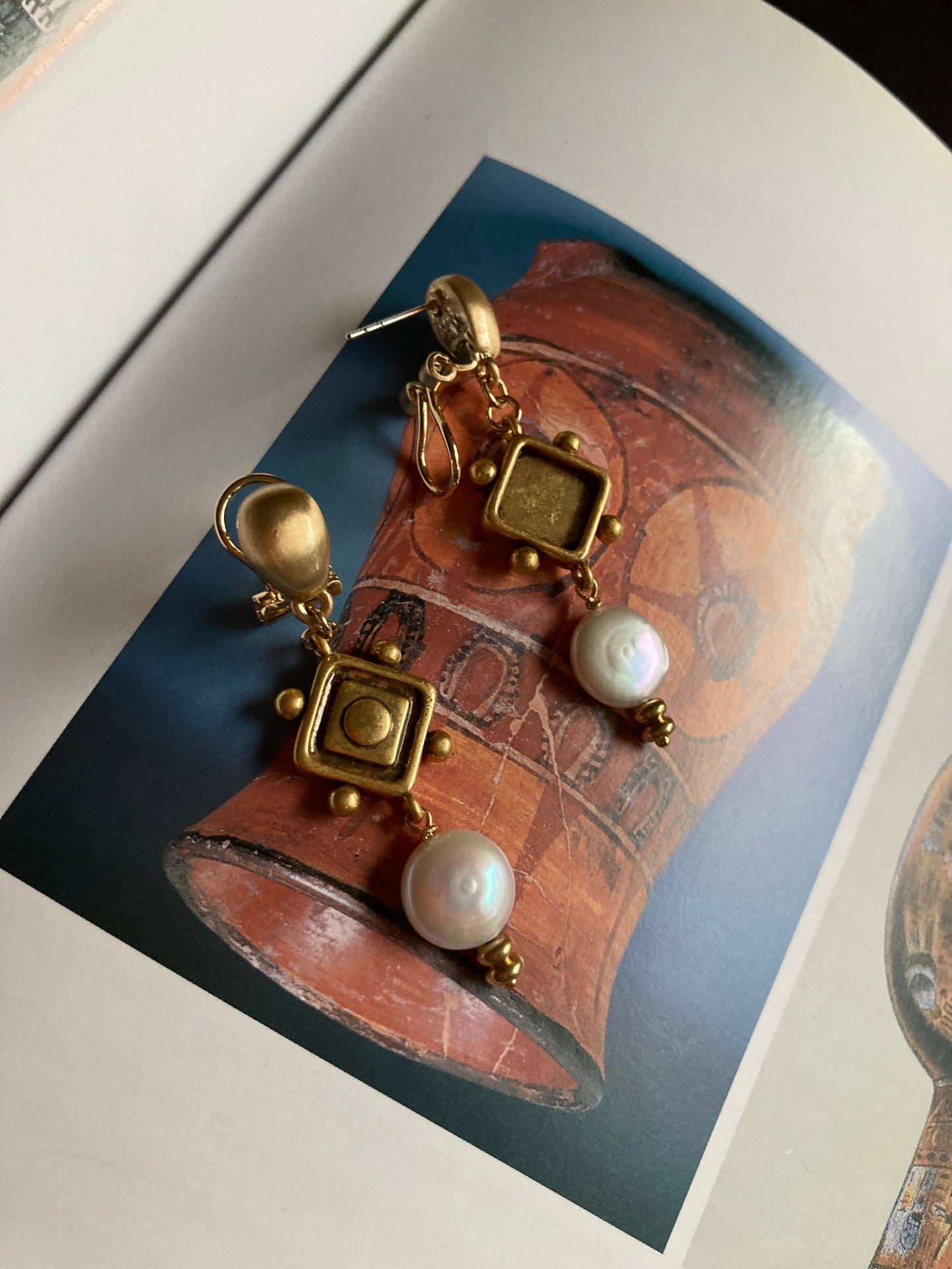 Freshwater Pearls Gold Stud Earrings (Copy)