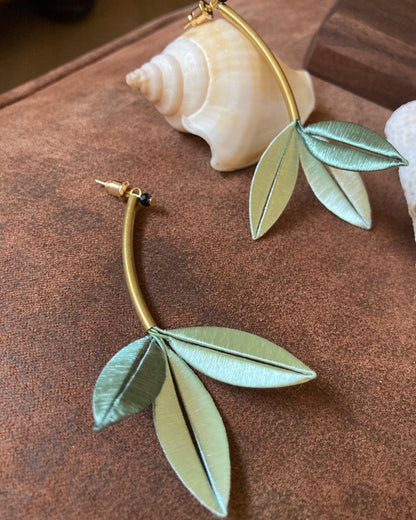Caroline•Unique Design Shiny Hand-wrapped Silky Threads Leaves Earrings