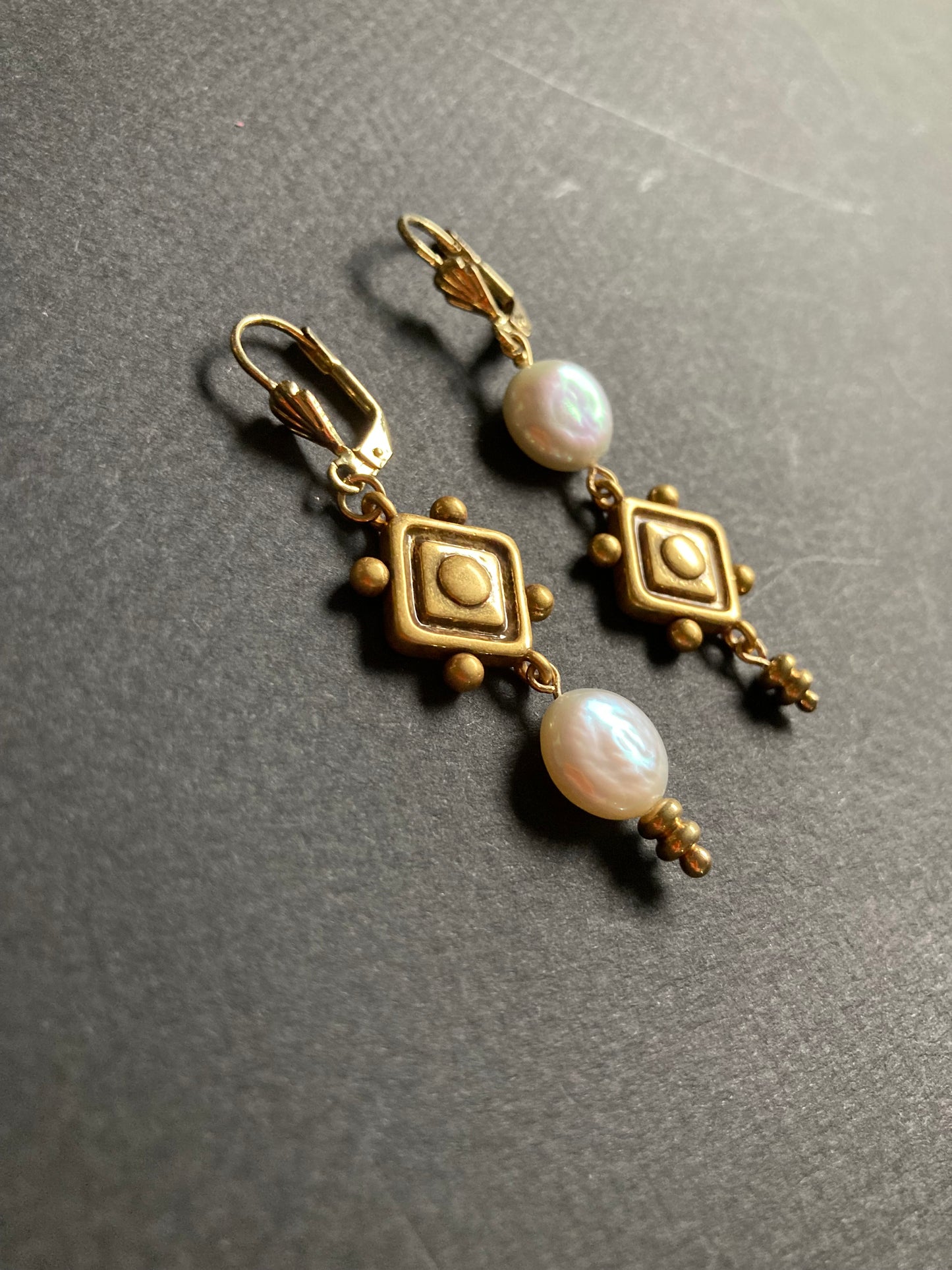 Freshwater Pearls Gold Stud Earrings (Copy)