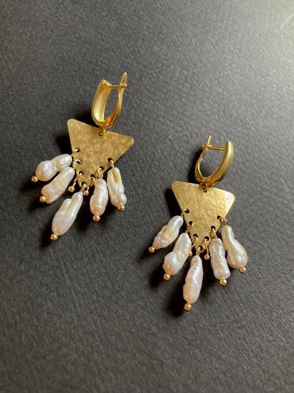 Tulum•Unique Hand Hammered Golden Geometric Freshwater Pearl Earrings