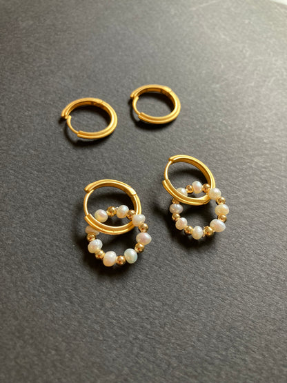Matte Gold Textured Huggies Earrings w/Freshwater Pearl Wreath