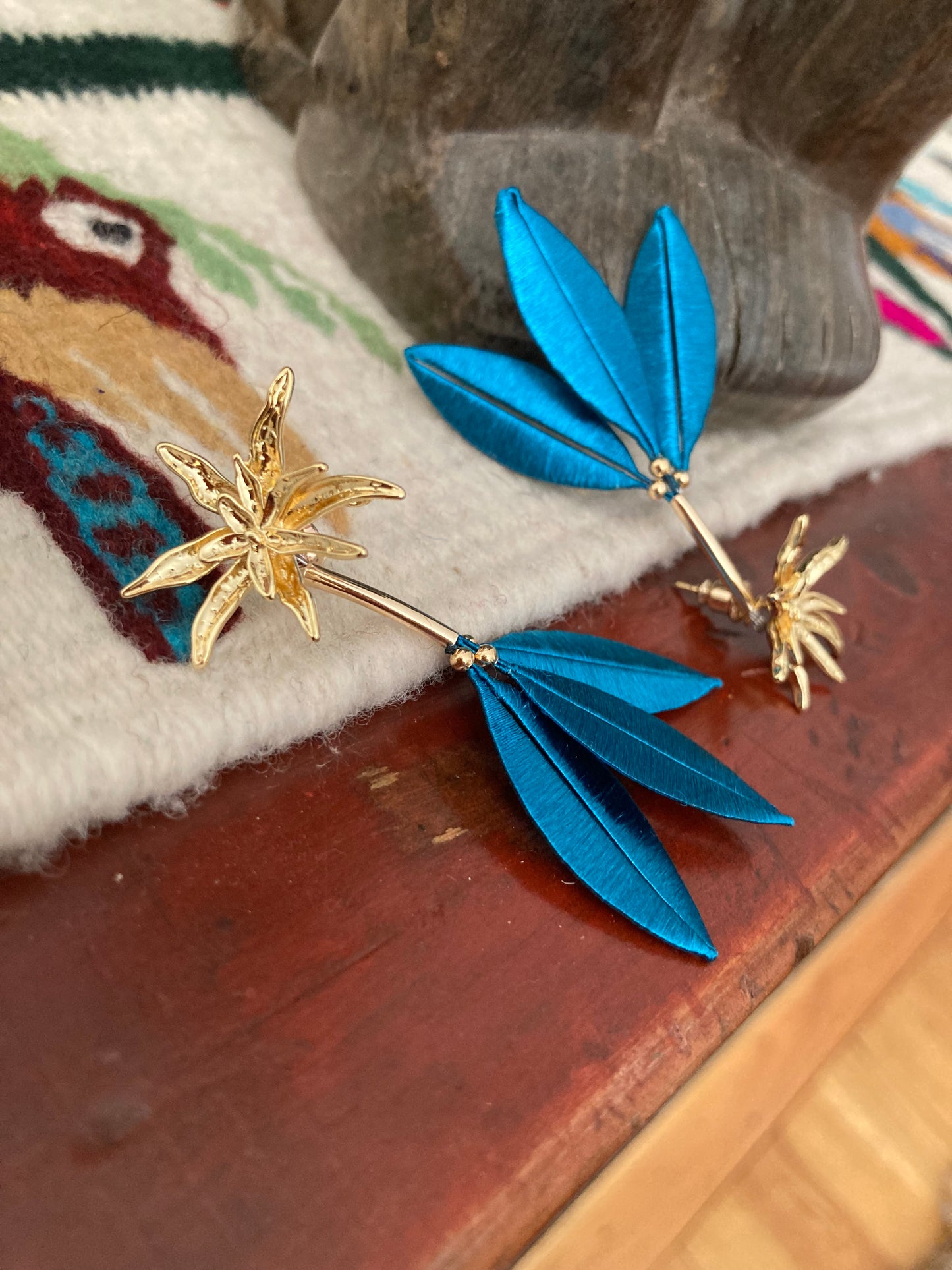 Marjon • Unique Design Interchangeable Golden Floral Studs & Peacock Blue Earrings