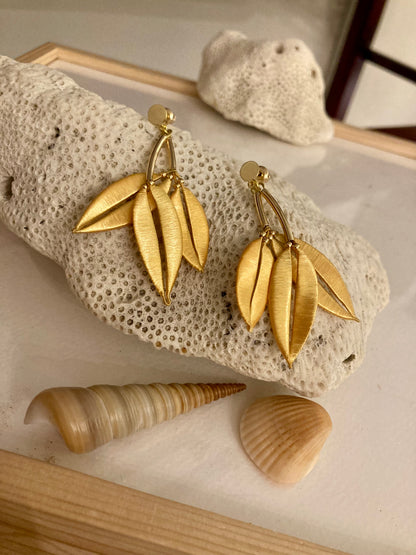 Statement Golden Silky Tree Leaf Floral Studs Earrings - Tree of Life