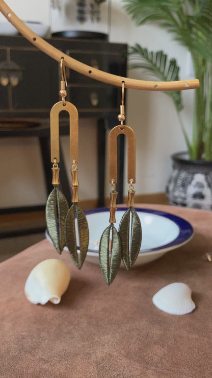 Modern Design Shiny Hand-wrapped Shiny Green Silky Thread Tree Leaf Earrings