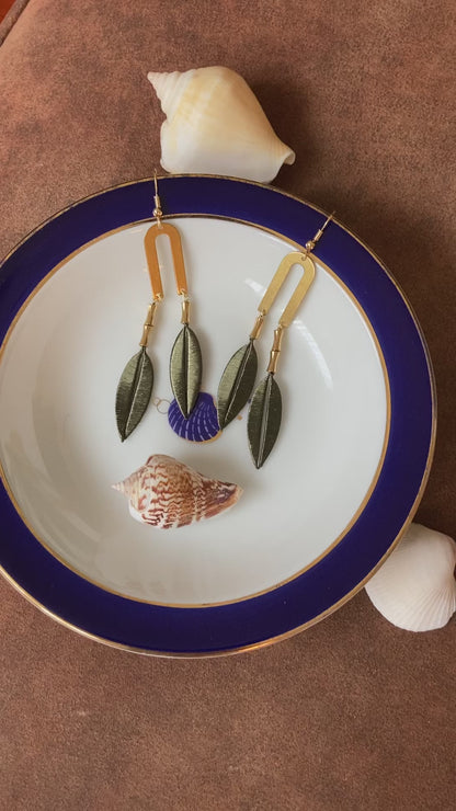 Modern Design Shiny Hand-wrapped Shiny Green Silky Thread Tree Leaf Earrings
