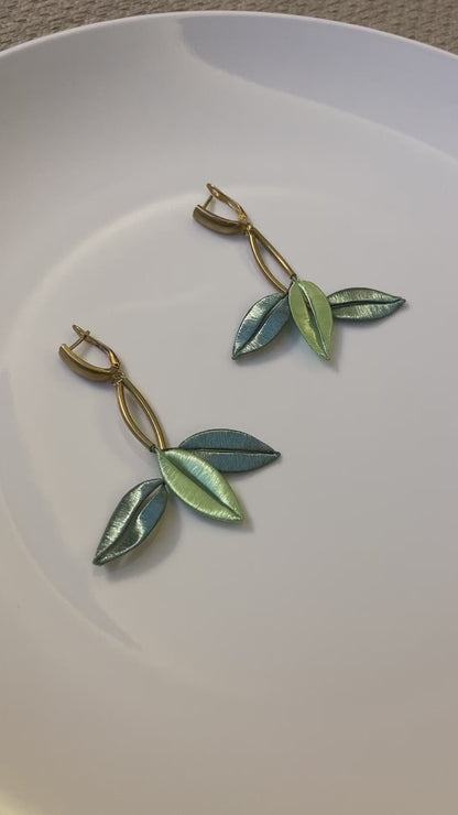 Unique Design Elegant Hand-wrapped Shiny Green Silky Thread Floral Earrings